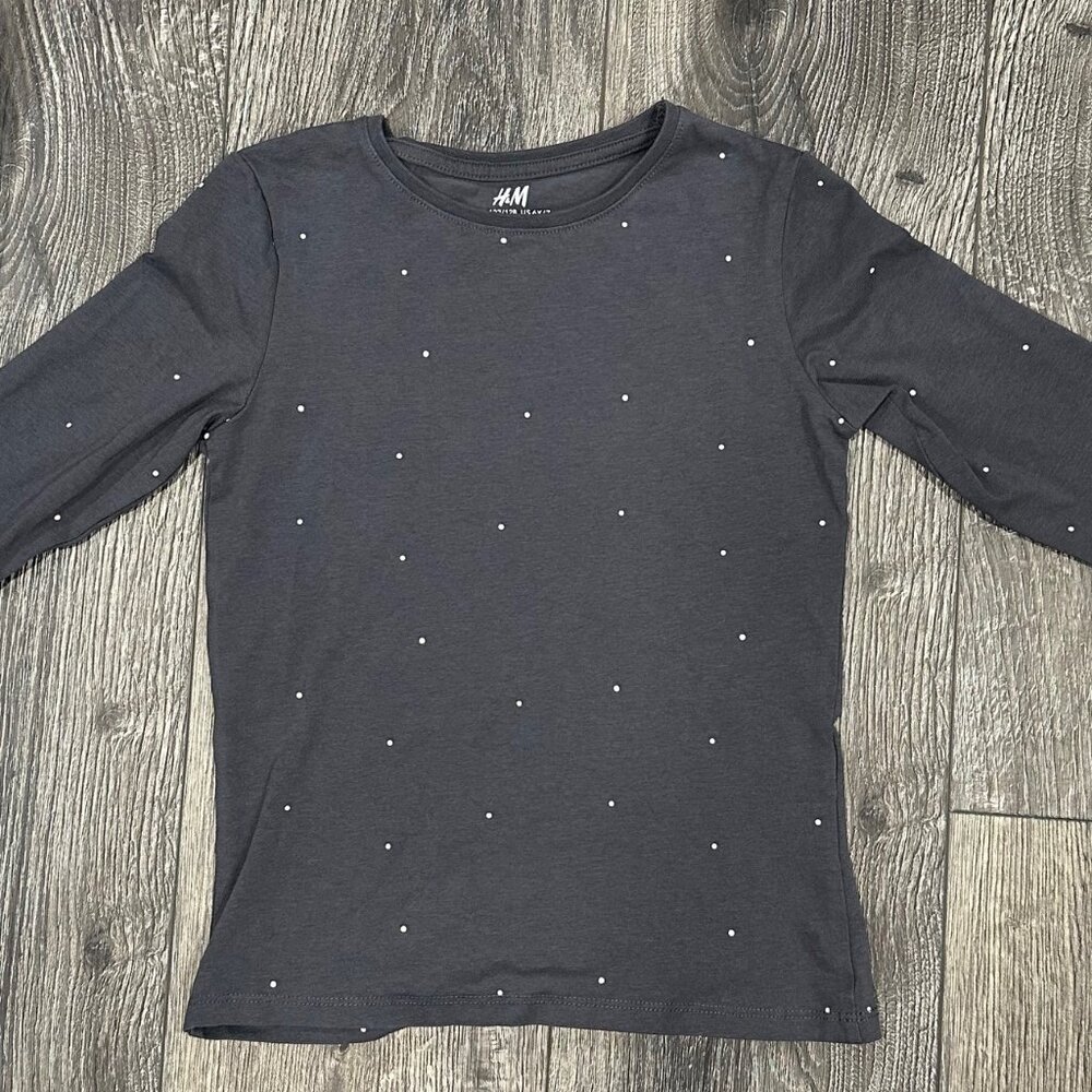 H&M Dark Grey with White Polka Dots Long-sleeved Shirt, Size 6/7
